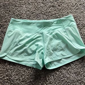 Lululemon NWOT: Aqua/Turquoise Shorts Size 12
